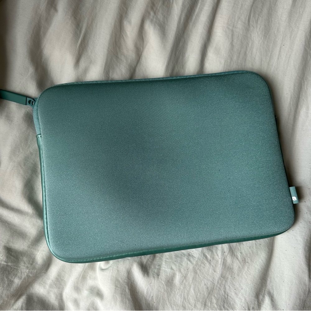Incase laptop IPad tablet case
